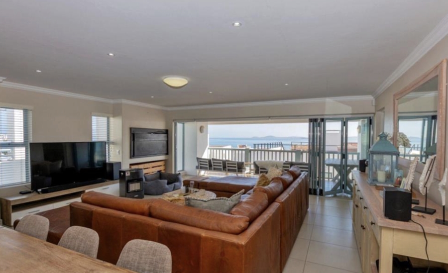 5 Bedroom Property for Sale in Paradise Beach Western Cape